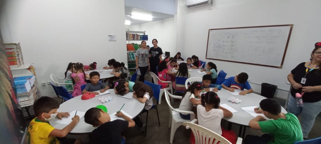 CURSO DE PSICOLOGIA REALIZA AÇÃO DE RESPONSABILIDADE SOCIAL EM COMEMORAÇÃO AO DIA DAS CRIANÇAS