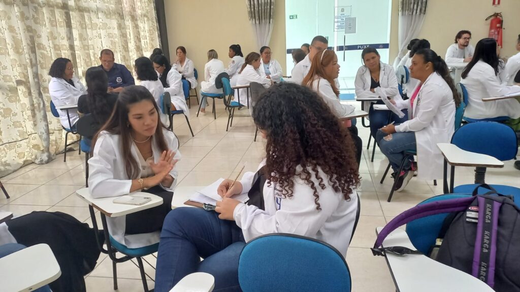 ACADÊMICOS DE PSICOLOGIA DA FACULDADE BOAS NOVAS REALIZAM ATIVIDADE CONJUNTA ENVOLVENDO ANAMNESE PSICOLÓGICA